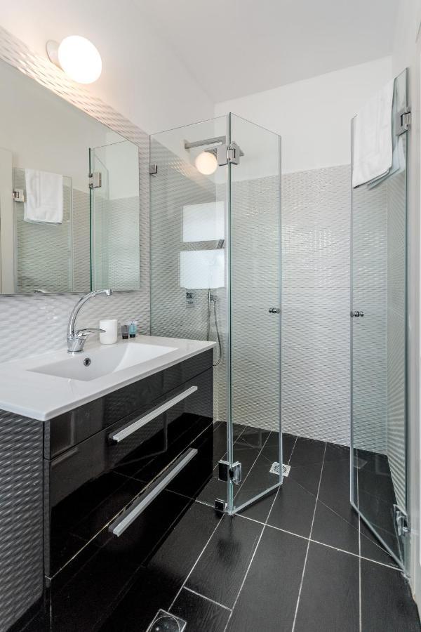 3 Bedrooms Apt Balcony & Parking Near Banana Beach Tel-Aviv Kültér fotó